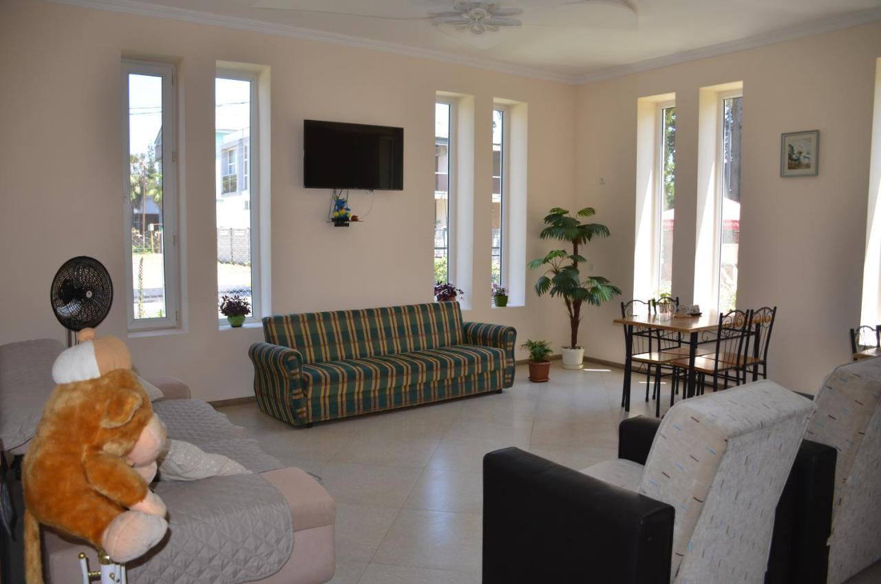 Maka Bed & Breakfast Уреки Екстериор снимка