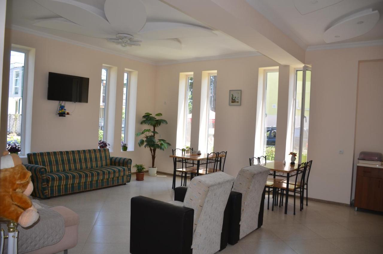 Maka Bed & Breakfast Уреки Екстериор снимка
