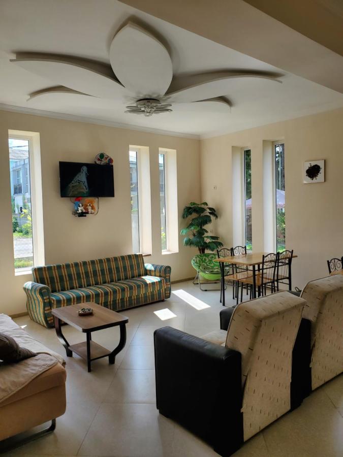 Maka Bed & Breakfast Уреки Екстериор снимка