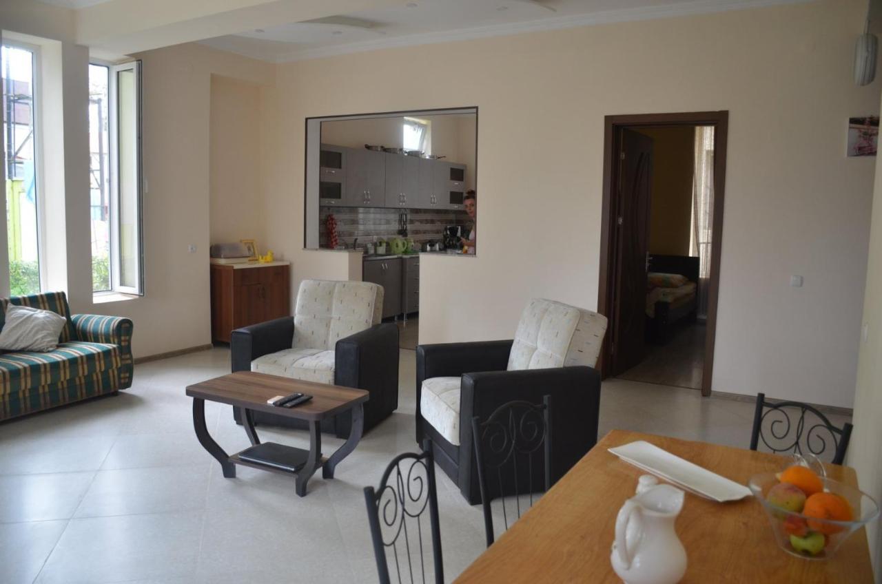 Maka Bed & Breakfast Уреки Екстериор снимка