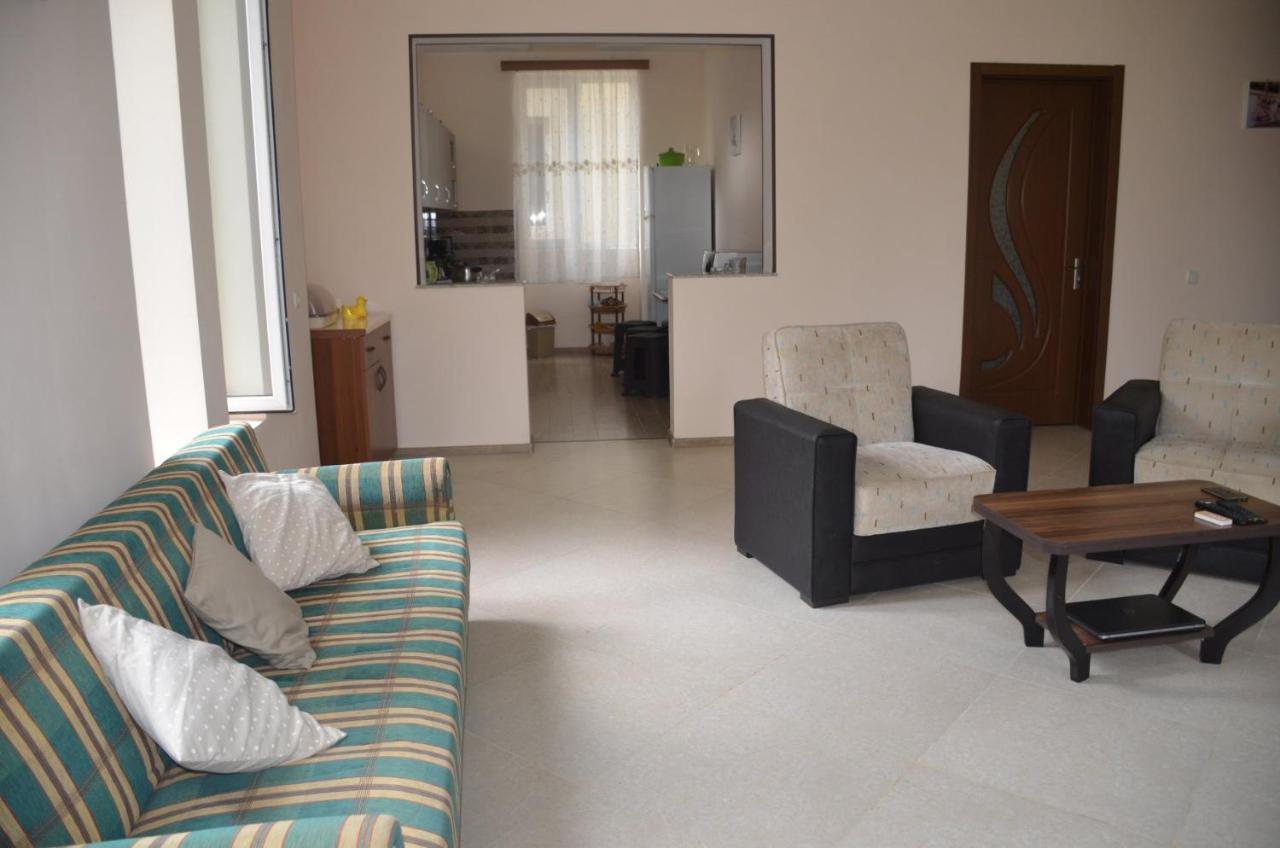 Maka Bed & Breakfast Уреки Екстериор снимка
